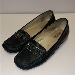 Michael Kors Black Leather MK Logo Charm Loafers Flats MG17K Women’s Size 7.5